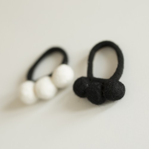 Black & White Elastic Set