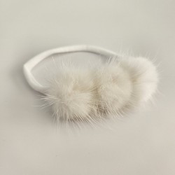 White Pompom 2